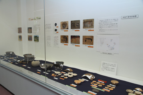 防府市の下津令遺跡の展示物