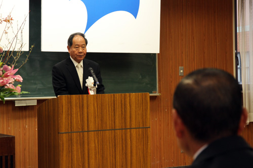 「これまでの知識や経験を今後ますます発揮してほしい」と大西市長