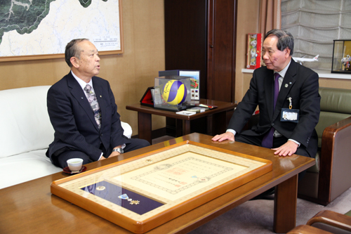 現在も金子みすゞ顕彰会理事長や長門市文化協会会長など、教育や伝統文化の分野で活躍中