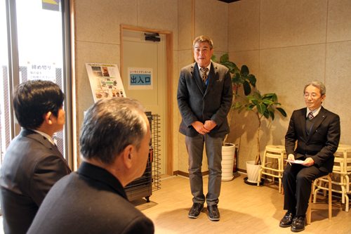 「お客様に温かいおもてなしができる。大切に使います」と村田駅長