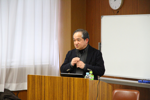 講師は、国立大学法人九州大学大学院統合新領域学府客員准教授などの肩書をもつ加留部貴行氏