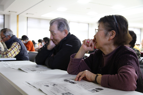聴講者は１００人を超え関心の高さがうかがえた