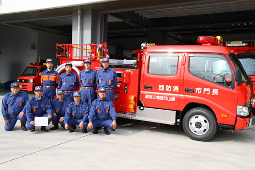 新たに配備された消防ポンプ自動車と俵山分団第2部隊