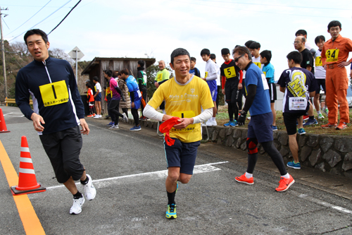 総距離10.2kmを7区間でたすきをつなぐ。