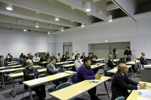 地域住民や行政関係者など約50人が出席