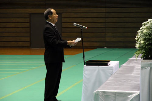 「戦争の悲惨さを未来へ語りつぎ、繰り返すことのないようにしていく」と大西市長