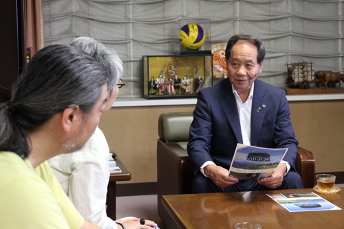 「千畳敷でこのようなイベントが開かれるのは素晴らしいこと」と大西市長