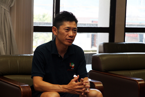 白石選手は「プレ国体で良い成績をおさめて９月２９日から始まる国体につなげていきたい。」と抱負を述べる