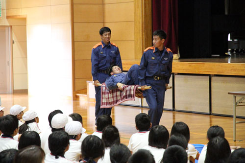 応急救護を学ぶ