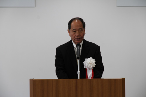 大西市長が「長年の間、地域振興に携わっていただいたことに謝意を表します。」と式辞を述べる