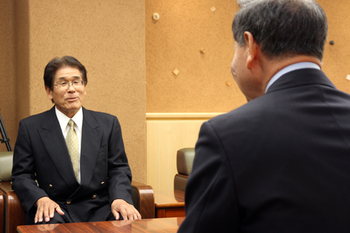 「家族にも朝晩問わず協力をしてもらった46年間でした」と振り返る流田さん