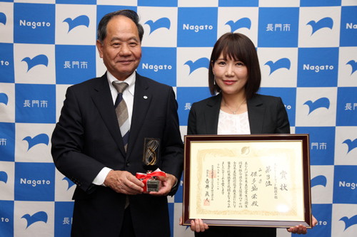 全国大会3位を報告した保多盛さん
