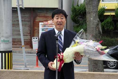 「市民のいのちと生活を守る行政をしっかりやっていきたい」とあいさつ