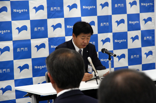 江原市長から「市民目線のまちづくり」「生活基盤の充実によるまちづくり」「地域経済の活性化によるまちづくり」の重点施策に取り組むよう訓示が行われた