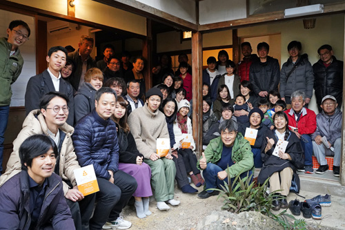 内覧会には地域内外から多くの人が見学に訪れた