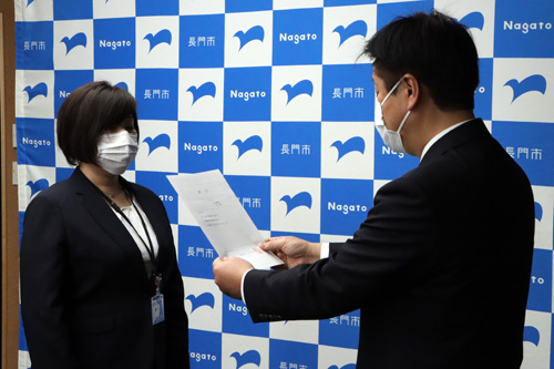 県内初の女性併任徴収職員の美川主任