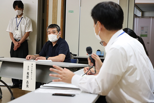 交通手段など多岐にわたる意見を交換