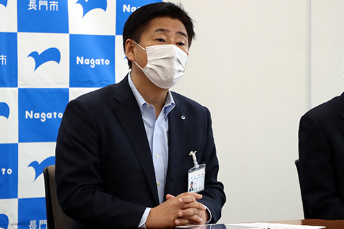 「この法人には林業関係者の協力と支援は必要不可欠なもの」と江原市長