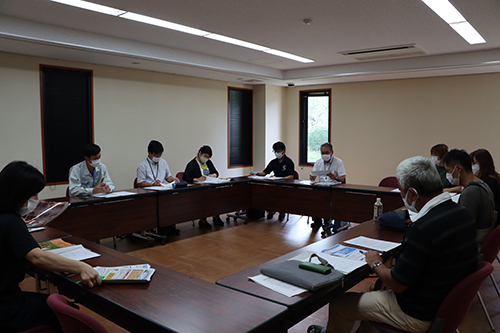 説明会には８事業者が参加