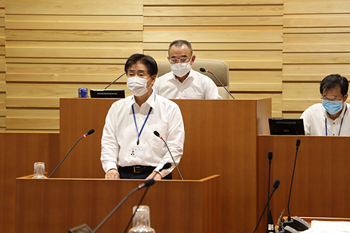 令和２年度一般会計補正予算を含む１６議案が上程