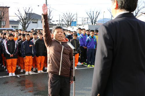 選手宣誓はMOMO!!チームの小川英一さん