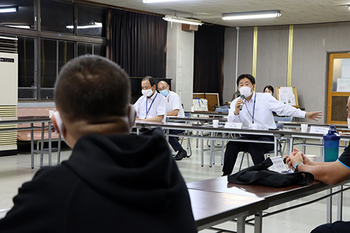 約１時間ほど議論を行った