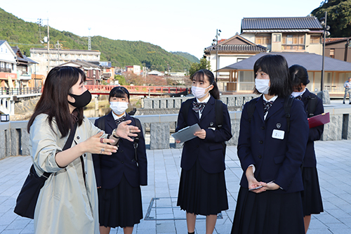 まちづくりに携わった経験や地元の思いなどを調査した