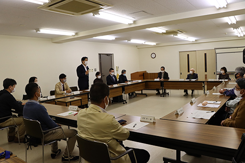 まちづくり協議会や地域団体関係者ら14人が出席
