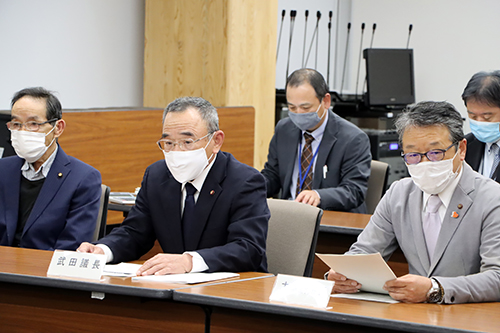 武田議長が出席して説明した