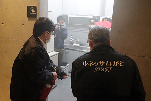 職員による初期消火