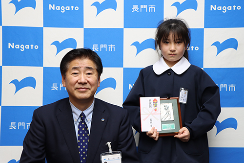 ゴルフの全国大会に出場する深川小学校５年の小田さん