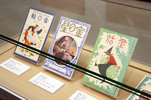 西條八十、野口雨情がそれぞれ自作の発表、投稿欄の選者をした「童話」「金の星」