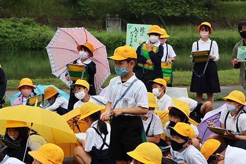 質問コーナーでは子どもたちによるアユに関する質問が多く挙がった