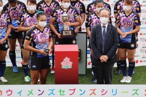 年間総合ＭＶＰに輝いたカタリナ選手