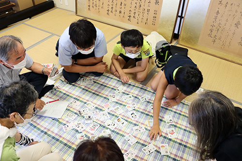 かるたを通して認知症への学びを深めた