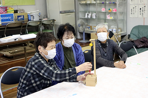会場内は参加者の笑い声が絶えなかった