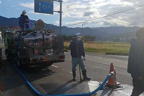 消火栓からの給水