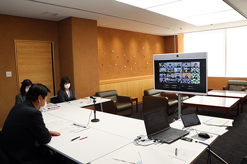 県知事と県内１９市町長がオンラインで参加