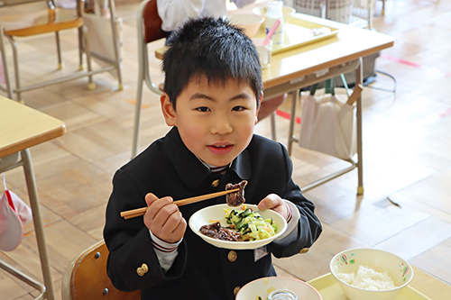 美味しいくじら料理をいただきます！