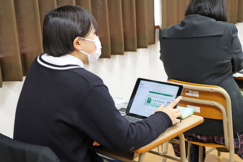 タブレットで確定申告書を作成