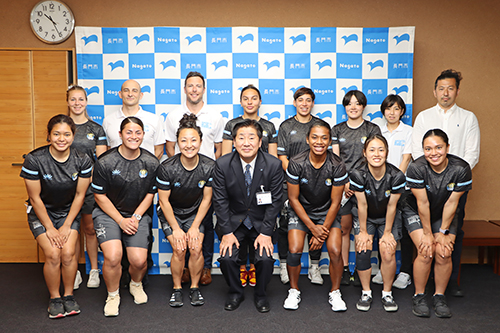 コーチ、選手が「一心同体」となり、総合優勝3連覇を目指す