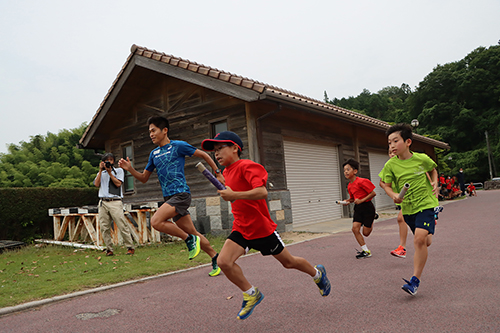 3000ｍで川内選手に挑戦！勢いよくスタート！