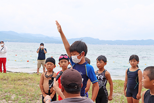 選手宣誓を行った深川小学校4年の山村奏太さん