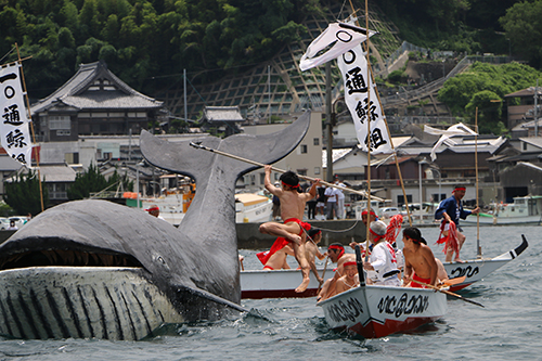 ３年ぶりの開催となった通くじら祭り