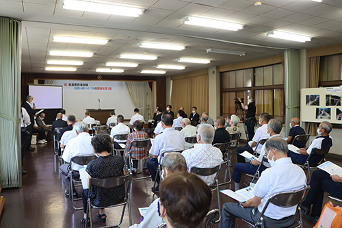 俵山・油谷地区の関係者や行政関係者ら約４０人が参加