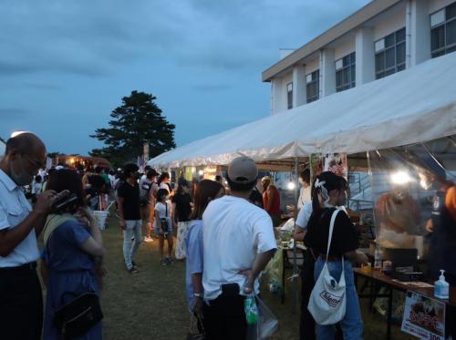 市内の飲食店などが出店