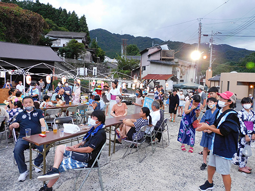 多くの人が来場しにぎわった