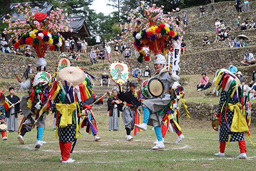 楽踊り「月の前の伶楽」