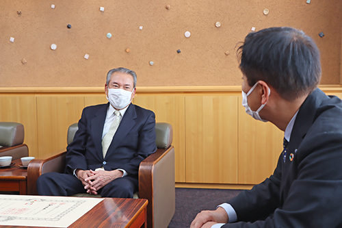 長年行政に携わり、地方自治に貢献した長尾さん