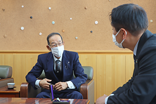 長年消防活動に尽力した原田さん